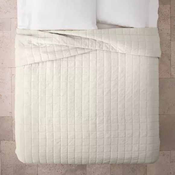 Casaluna Bedding Casaluna Heavyweight Linen Blend Quilt Poshmark